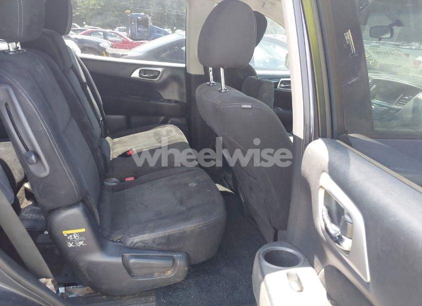 Photo 8 of 2014 Nissan Pathfinder SV (VIN 5N1AR2MN3EC723841)