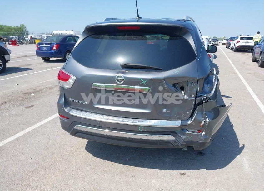 Photo 6 of 2015 Nissan Pathfinder SL (VIN 5N1AR2MN3FC613261)