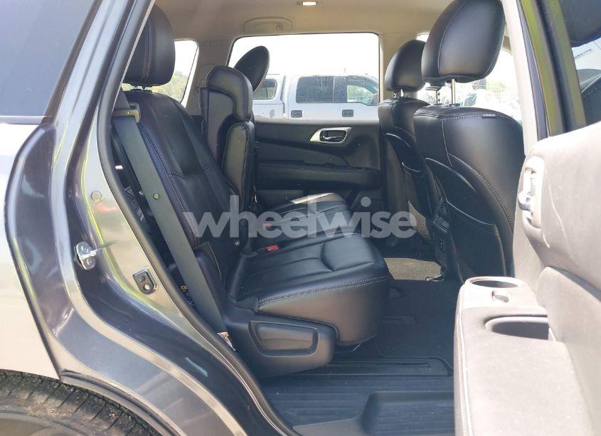 Photo 8 of 2015 Nissan Pathfinder SL (VIN 5N1AR2MN3FC613261)