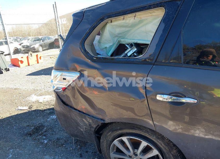 Photo 13 of 2015 Nissan Pathfinder S (VIN 5N1AR2MN3FC652951)