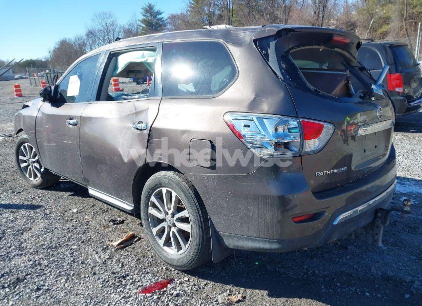 Photo 3 of 2015 Nissan Pathfinder S (VIN 5N1AR2MN3FC652951)