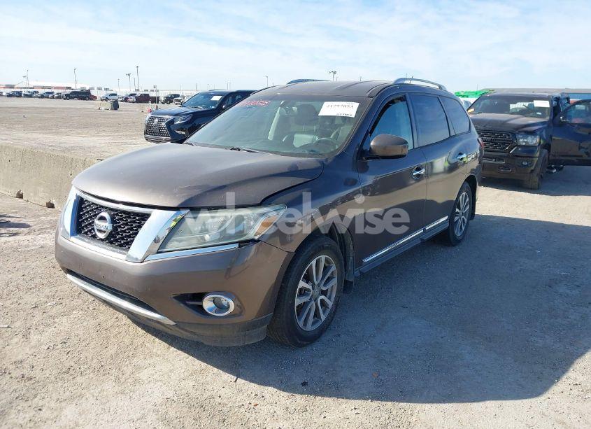 Photo 2 of 2015 Nissan Pathfinder SL (VIN 5N1AR2MN3FC673704)