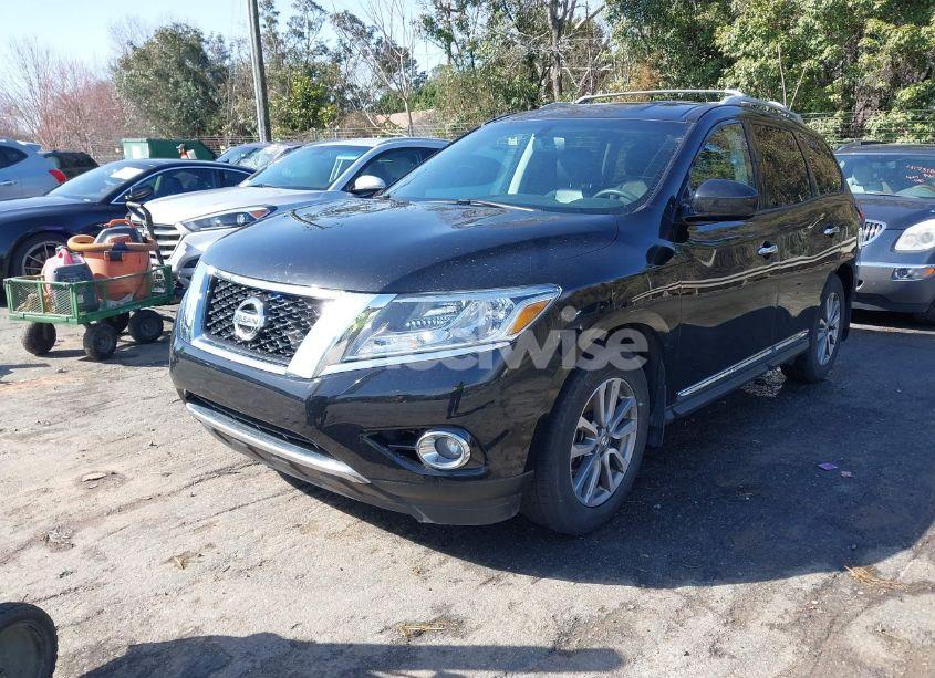 Photo 2 of 2015 Nissan Pathfinder SL (VIN 5N1AR2MN3FC684220)
