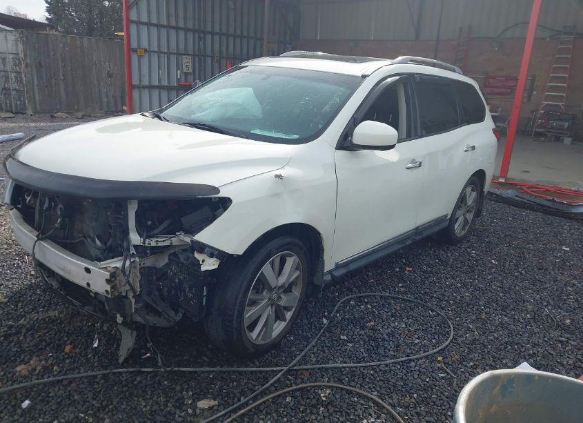 Photo 2 of 2015 Nissan Pathfinder PLATINUM (VIN 5N1AR2MN3FC704319)
