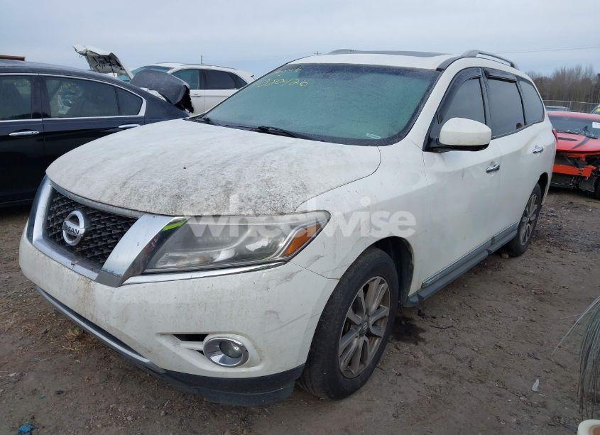 Photo 2 of 2015 Nissan Pathfinder SL (VIN 5N1AR2MN3FC704904)
