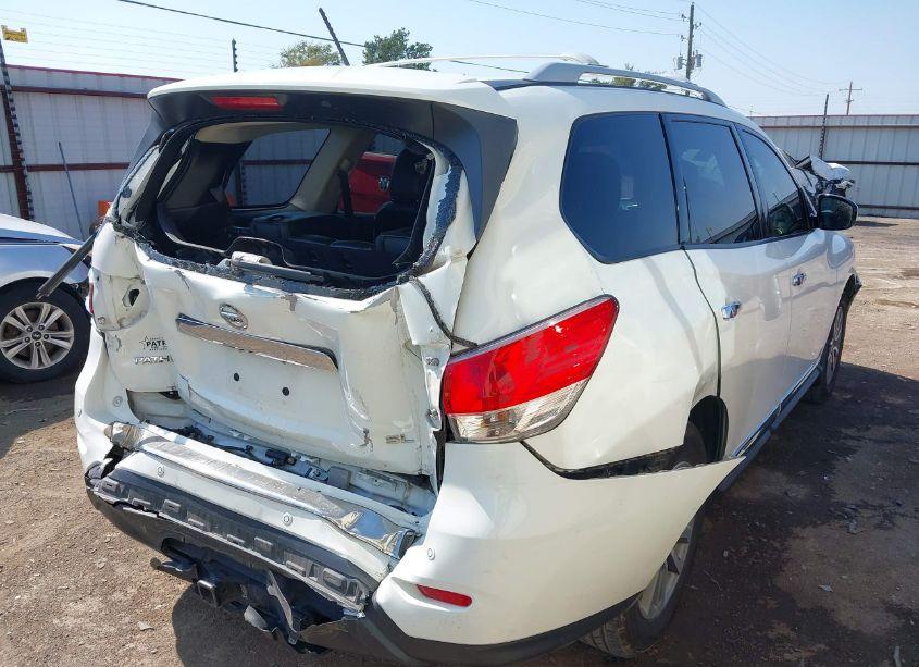 Photo 4 of 2016 Nissan Pathfinder SL (VIN 5N1AR2MN3GC612421)