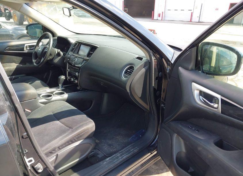 Photo 5 of 2013 Nissan Pathfinder SV (VIN 5N1AR2MN4DC600810)