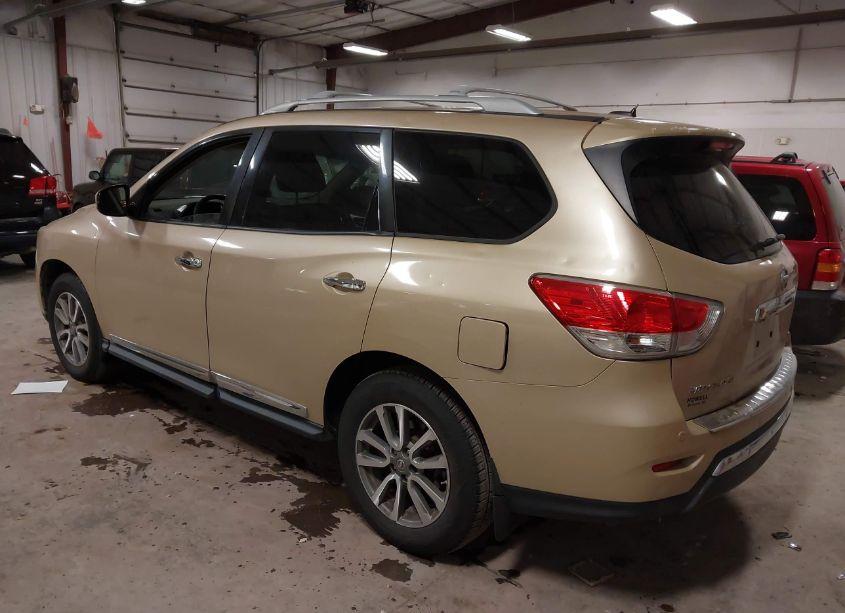 Photo 3 of 2013 Nissan Pathfinder SL (VIN 5N1AR2MN4DC641292)