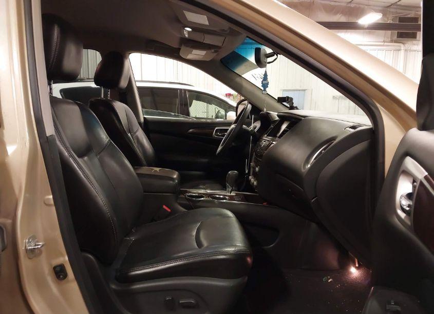 Photo 5 of 2013 Nissan Pathfinder SL (VIN 5N1AR2MN4DC641292)