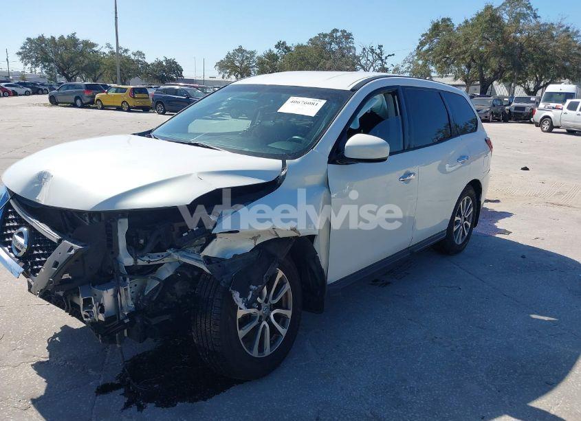 Photo 2 of 2013 Nissan Pathfinder S (VIN 5N1AR2MN4DC642202)