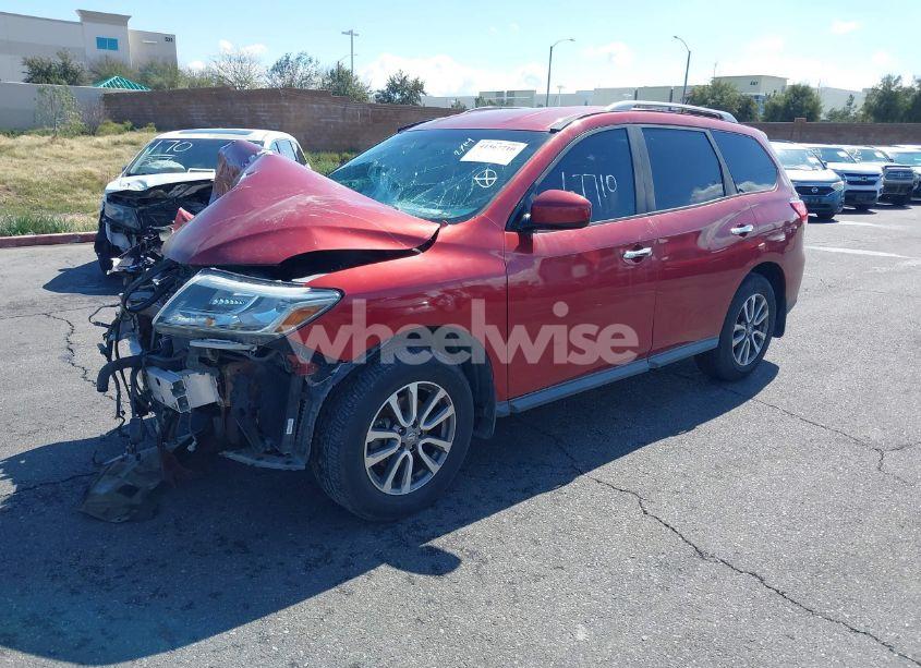 Photo 2 of 2013 Nissan Pathfinder SV (VIN 5N1AR2MN4DC653765)