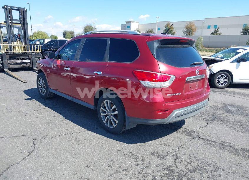 Photo 3 of 2013 Nissan Pathfinder SV (VIN 5N1AR2MN4DC653765)