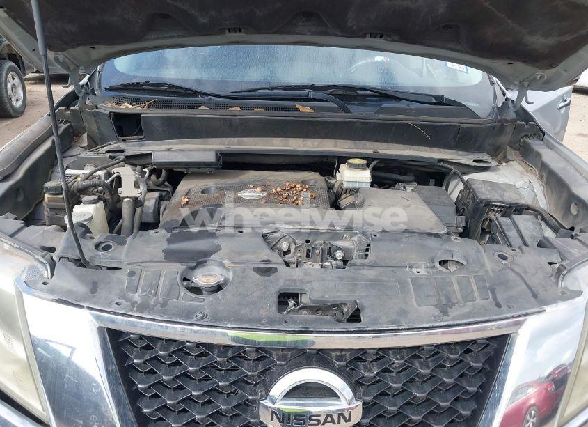 Photo 10 of 2013 Nissan Pathfinder SV (VIN 5N1AR2MN4DC662997)