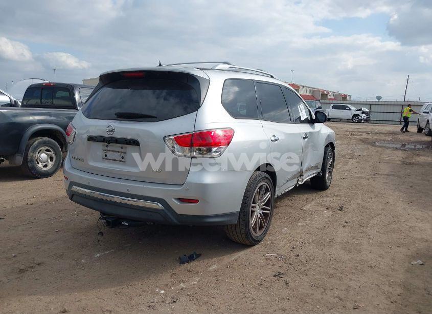 Photo 4 of 2013 Nissan Pathfinder SV (VIN 5N1AR2MN4DC662997)