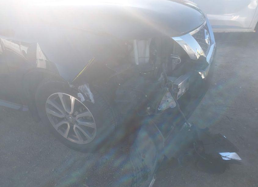 Photo 6 of 2014 Nissan Pathfinder S (VIN 5N1AR2MN4EC604499)