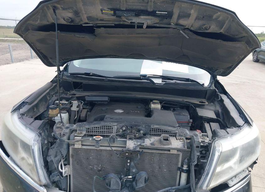 Photo 10 of 2014 Nissan Pathfinder SV (VIN 5N1AR2MN4EC624798)