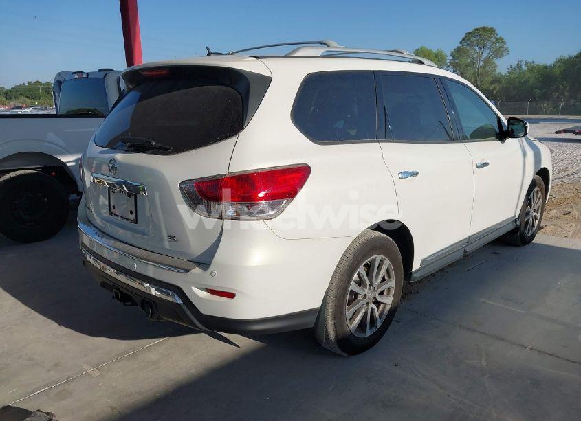 Photo 4 of 2014 Nissan Pathfinder SL (VIN 5N1AR2MN4EC626860)