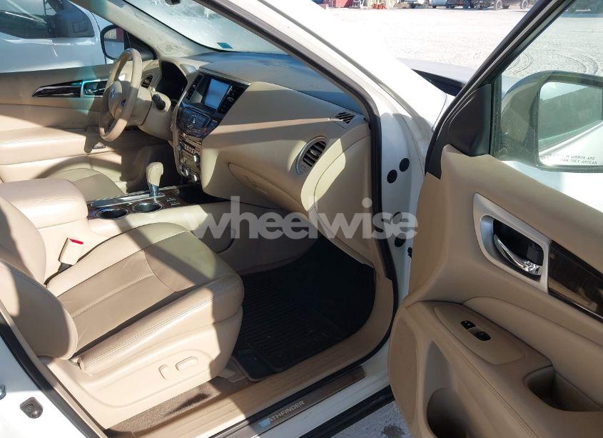 Photo 5 of 2014 Nissan Pathfinder SL (VIN 5N1AR2MN4EC626860)