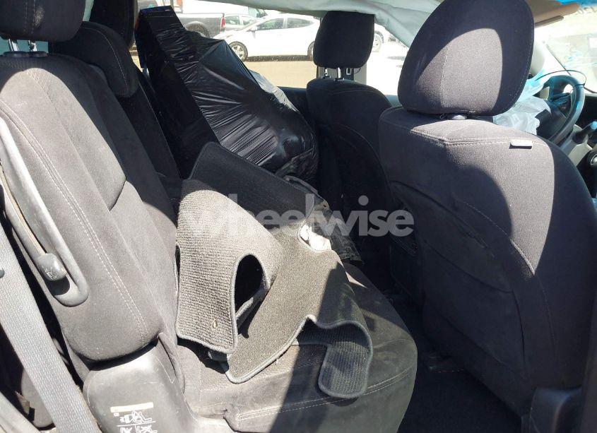 Photo 8 of 2014 Nissan Pathfinder S (VIN 5N1AR2MN4EC630794)