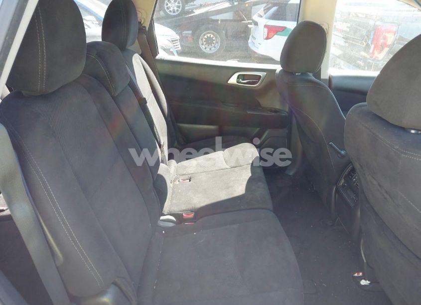 Photo 8 of 2014 Nissan Pathfinder SV (VIN 5N1AR2MN4EC652116)