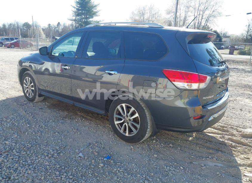 Photo 3 of 2014 Nissan Pathfinder SV (VIN 5N1AR2MN4EC654030)