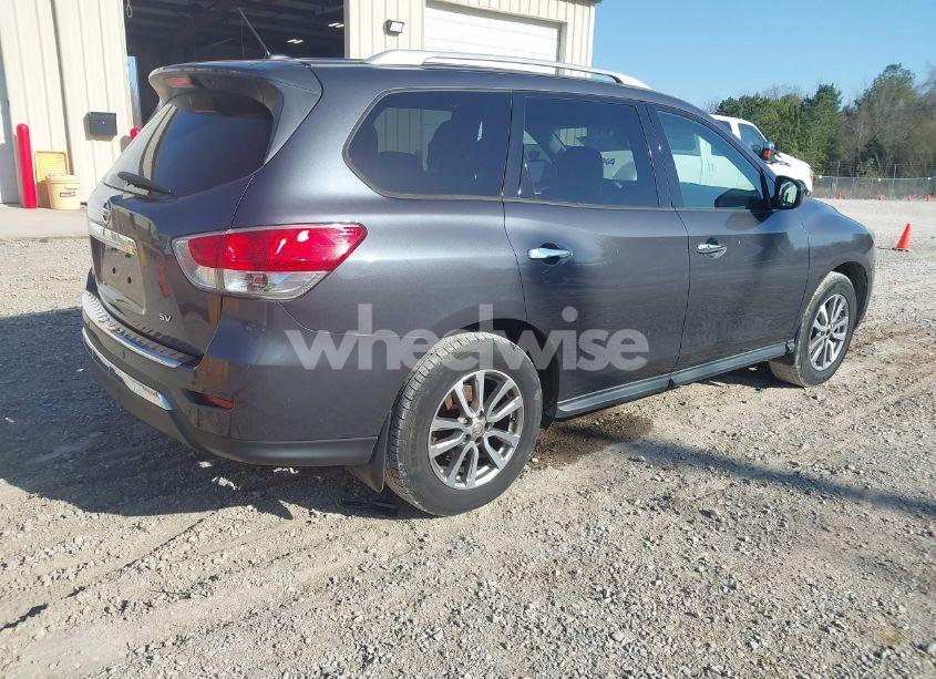 Photo 4 of 2014 Nissan Pathfinder SV (VIN 5N1AR2MN4EC654030)