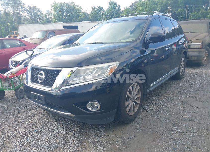 Photo 2 of 2014 Nissan Pathfinder SL (VIN 5N1AR2MN4EC679851)