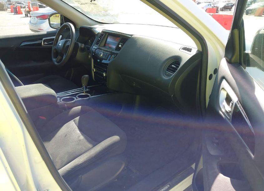 Photo 5 of 2014 Nissan Pathfinder S (VIN 5N1AR2MN4EC700293)