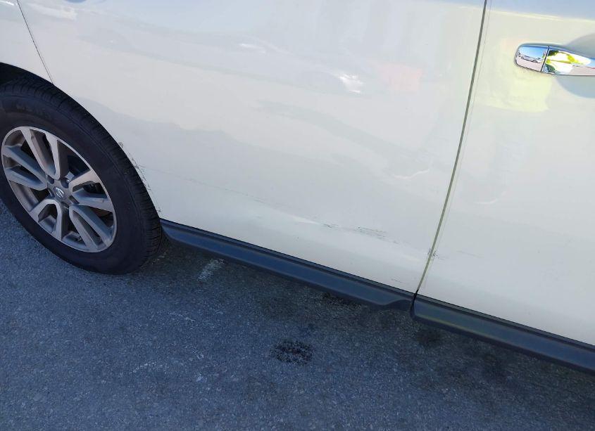 Photo 6 of 2014 Nissan Pathfinder S (VIN 5N1AR2MN4EC700293)