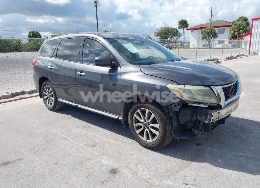 2014 Nissan Pathfinder S (VIN 5N1AR2MN4EC703503) main photo