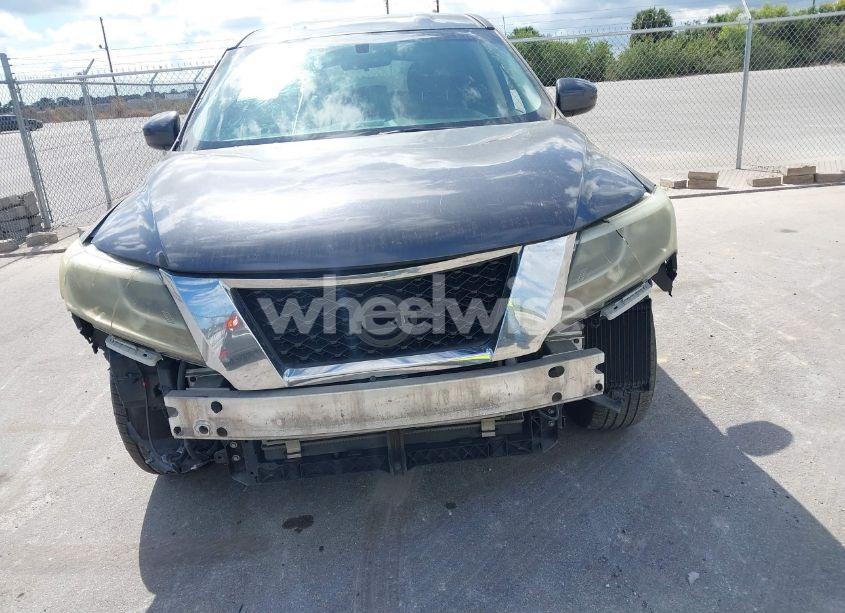 Photo 6 of 2014 Nissan Pathfinder S (VIN 5N1AR2MN4EC703503)