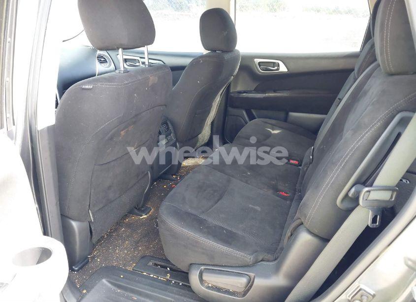 Photo 8 of 2014 Nissan Pathfinder S (VIN 5N1AR2MN4EC703503)