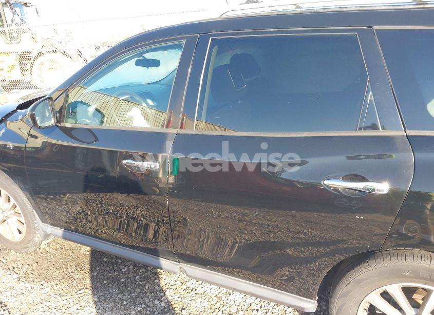 Photo 15 of 2014 Nissan Pathfinder SV (VIN 5N1AR2MN4EC704490)