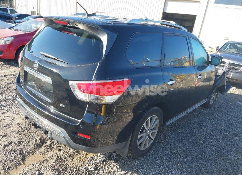 Photo 4 of 2014 Nissan Pathfinder SV (VIN 5N1AR2MN4EC704490)