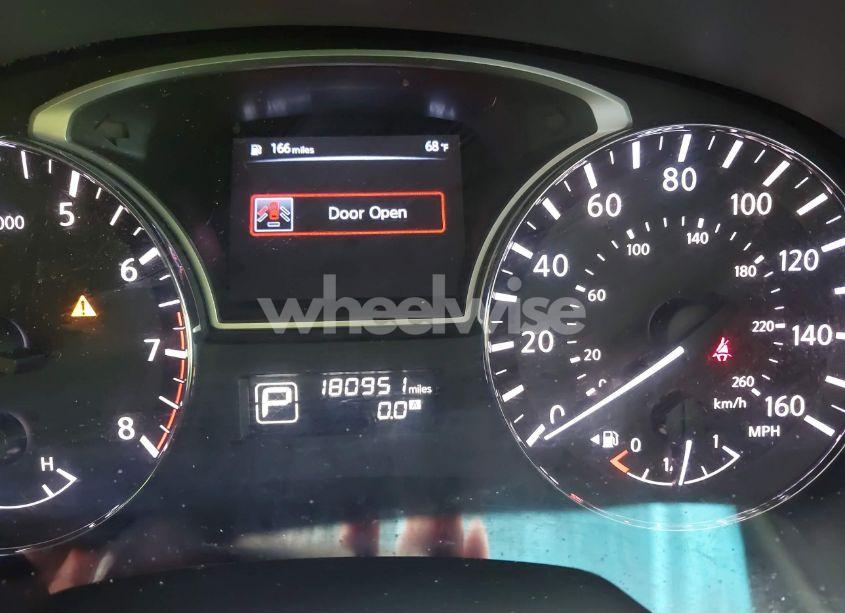 Photo 7 of 2014 Nissan Pathfinder SV (VIN 5N1AR2MN4EC704490)