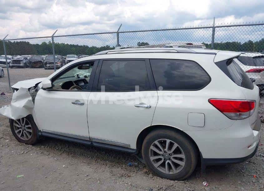 Photo 14 of 2014 Nissan Pathfinder SL (VIN 5N1AR2MN4EC731012)