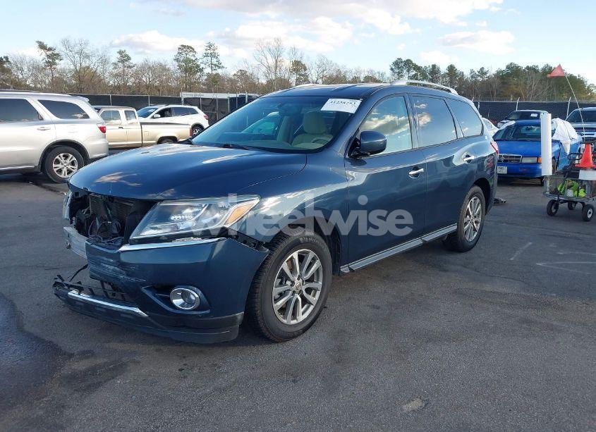Photo 2 of 2015 Nissan Pathfinder PLATINUM/S/SL/SV (VIN 5N1AR2MN4FC625631)
