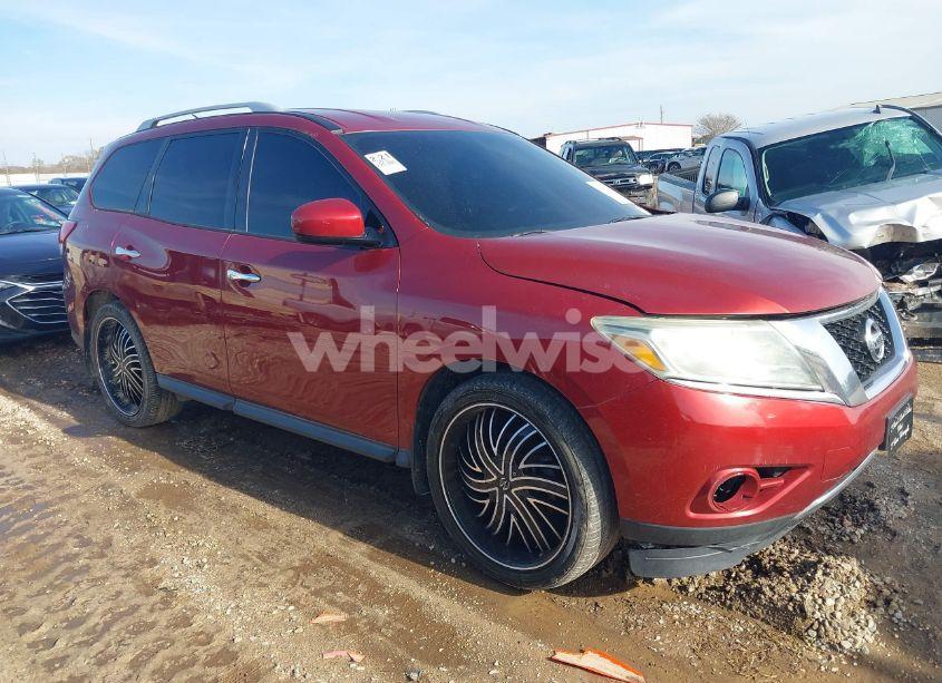 2015 Nissan Pathfinder S (VIN 5N1AR2MN4FC659374) main photo