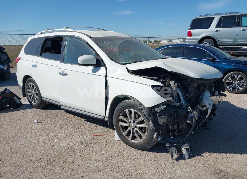 2015 Nissan Pathfinder S (VIN 5N1AR2MN4FC679477) main photo