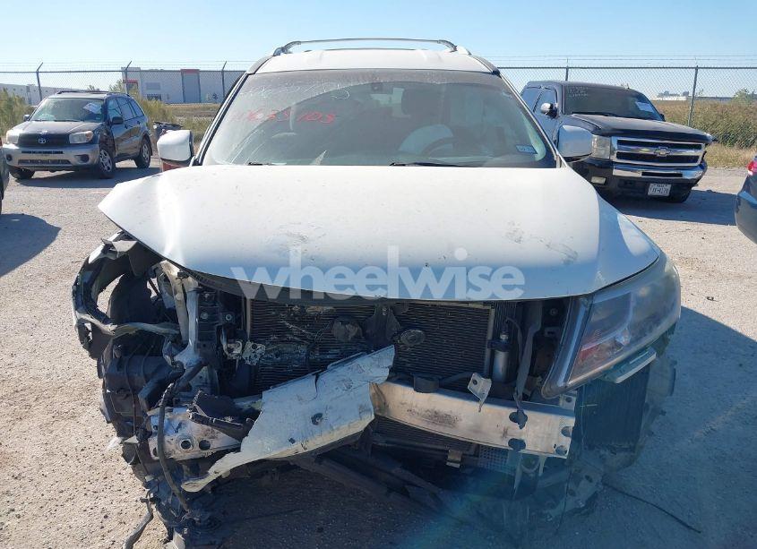 Photo 11 of 2015 Nissan Pathfinder S (VIN 5N1AR2MN4FC679477)