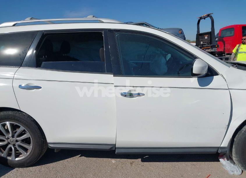 Photo 12 of 2015 Nissan Pathfinder S (VIN 5N1AR2MN4FC679477)