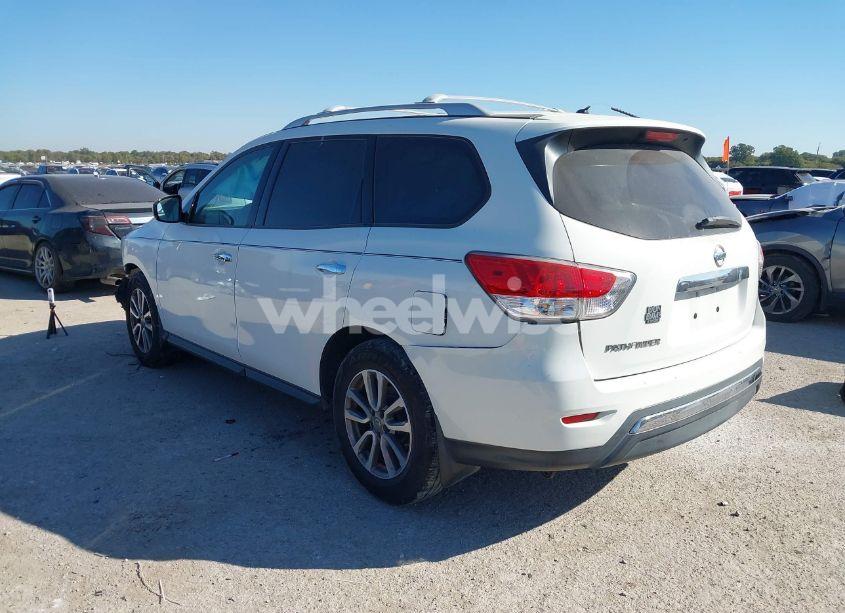 Photo 3 of 2015 Nissan Pathfinder S (VIN 5N1AR2MN4FC679477)