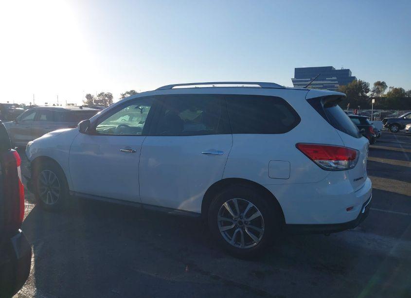 Photo 15 of 2015 Nissan Pathfinder S (VIN 5N1AR2MN4FC681536)