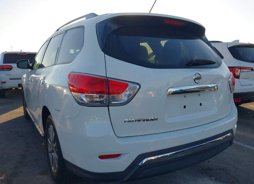 Photo 3 of 2015 Nissan Pathfinder S (VIN 5N1AR2MN4FC681536)
