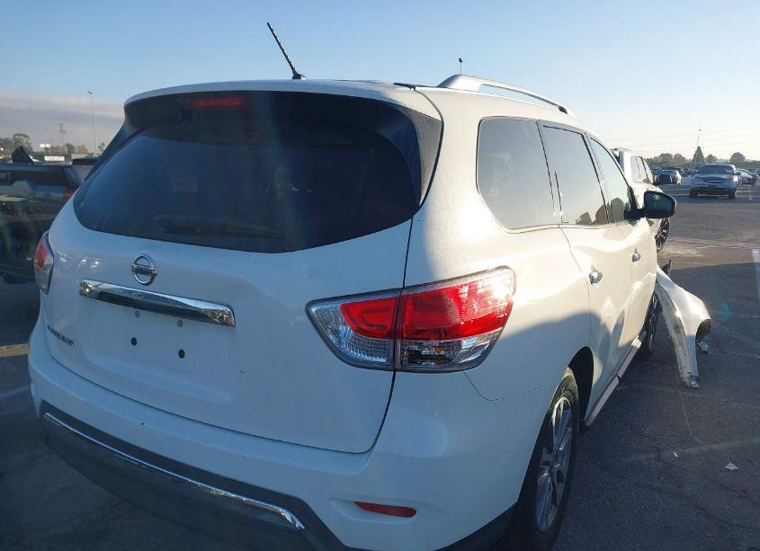 Photo 4 of 2015 Nissan Pathfinder S (VIN 5N1AR2MN4FC681536)