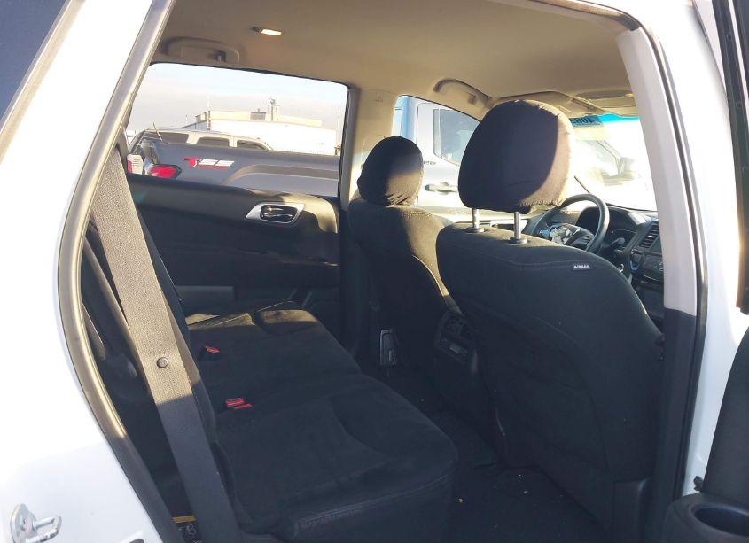 Photo 8 of 2015 Nissan Pathfinder S (VIN 5N1AR2MN4FC681536)