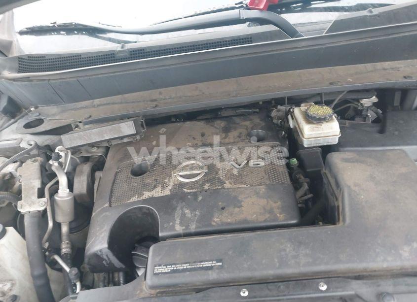 Photo 10 of 2016 Nissan Pathfinder (VIN 5N1AR2MN4GC610791)