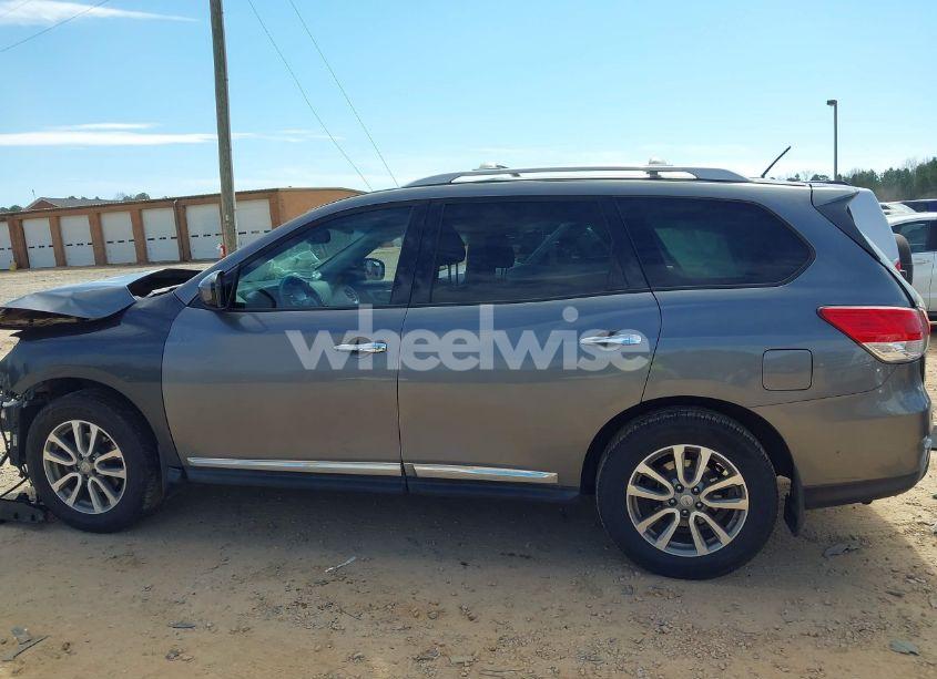 Photo 13 of 2016 Nissan Pathfinder SL (VIN 5N1AR2MN4GC613089)