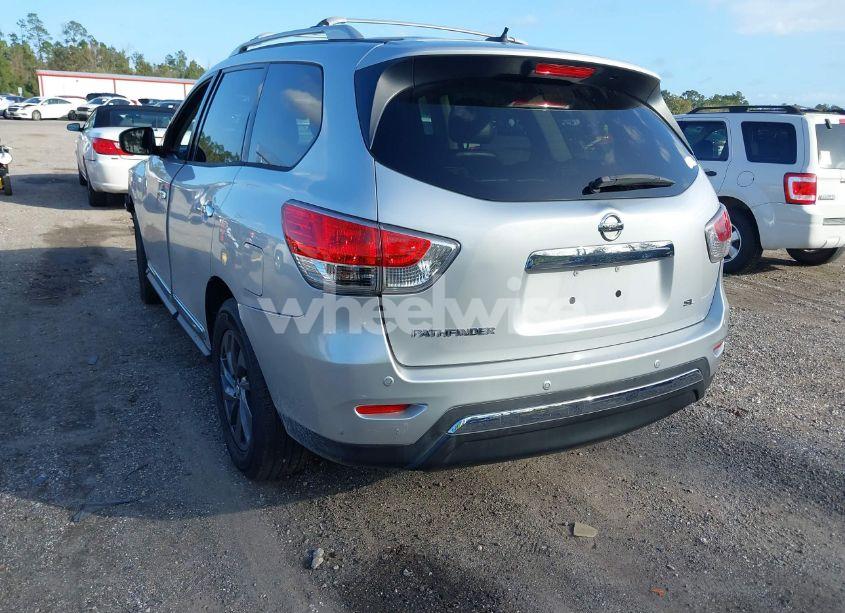 Photo 3 of 2013 Nissan Pathfinder SL (VIN 5N1AR2MN5DC614926)