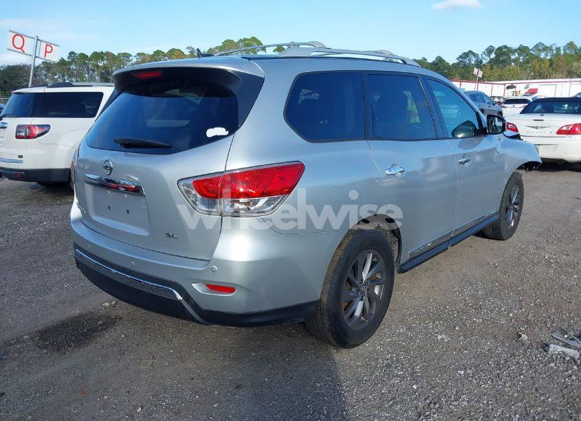 Photo 4 of 2013 Nissan Pathfinder SL (VIN 5N1AR2MN5DC614926)